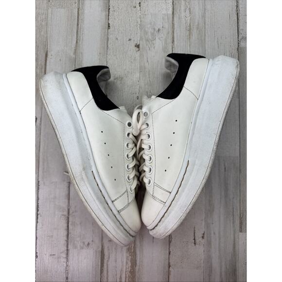 Alexander McQueen Women's Oversized Sneakers Sz 38 US 8 White/Black 553770 - Picture 13 of 14
